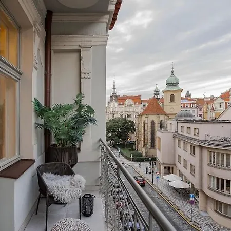 Apartment Old Town Luxury 3bd *