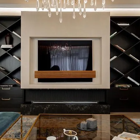 Old Town Luxury 3bd * Prague
