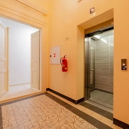 Apartment Millenium Palace By Rentez