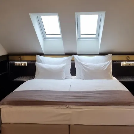 Hotel Savoy 4*