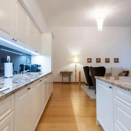 Apartment Staropramenna Garden