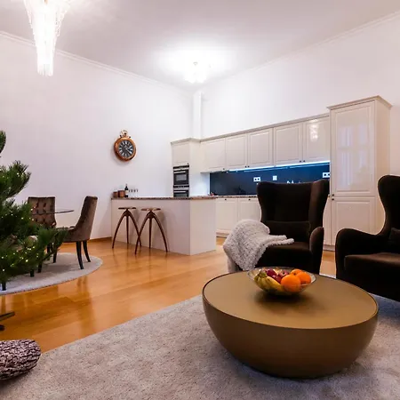 Apartment Staropramenna Garden