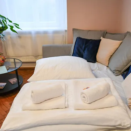 Angel Apartment *