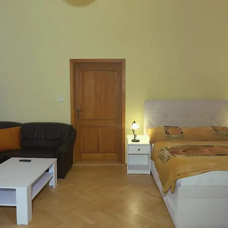 Apartment Near Lesser Town