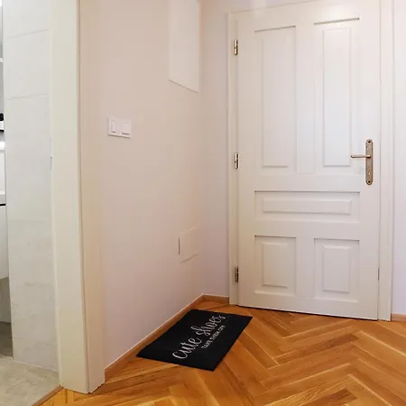 Luxemi I Center Premium Apartment *