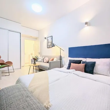 Old Town 2 Bdr, Free Coffee Apartment *