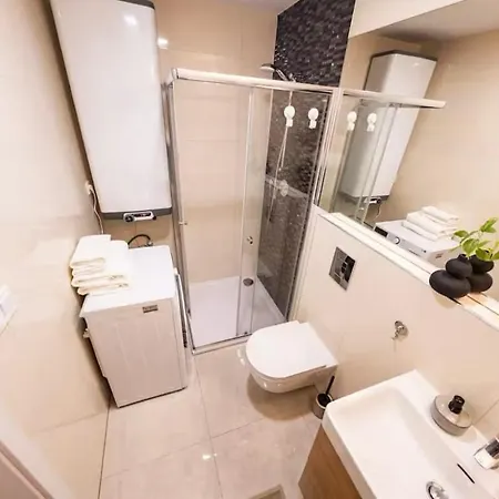 Stylish In The Center Apartment