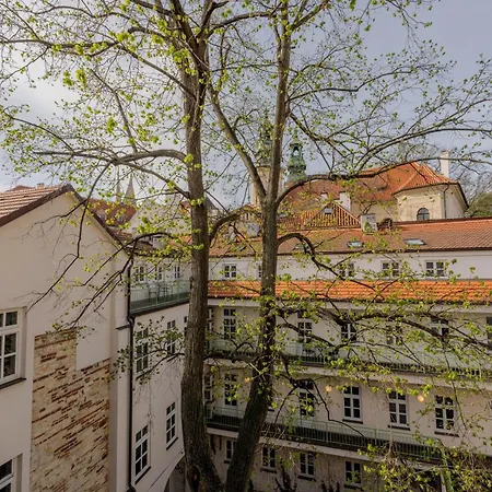 Aparthotel Centre Retreat *