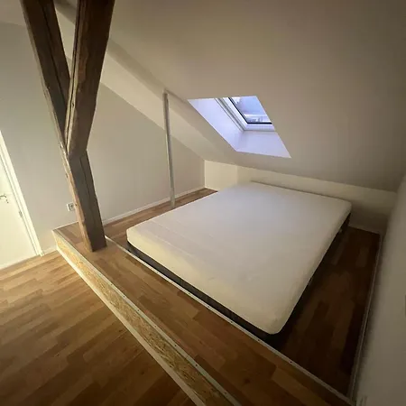 Zizkov Tower Aparthotel