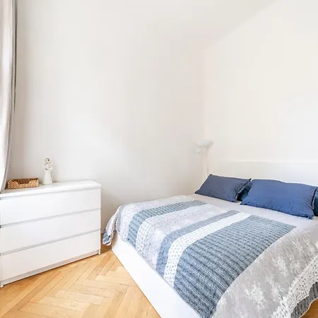 Apartment Large аpartment In The Center Of Prague. *