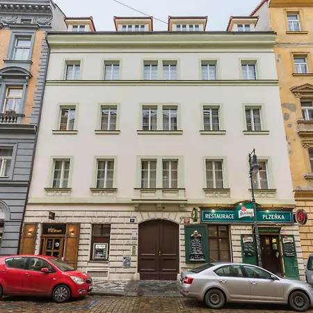 Antiveli Apartment Prague