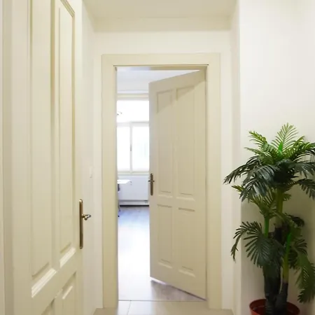 Apartment Flat With Balcony And Garage *