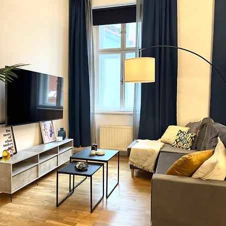 Royal Blue Wenceslas Apartment, * Prague