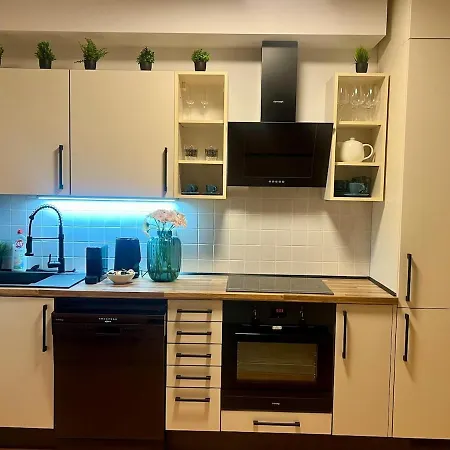 Family Arena Apartment