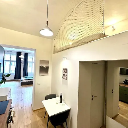 Super Superhost 5 Stars Apartment Prague
