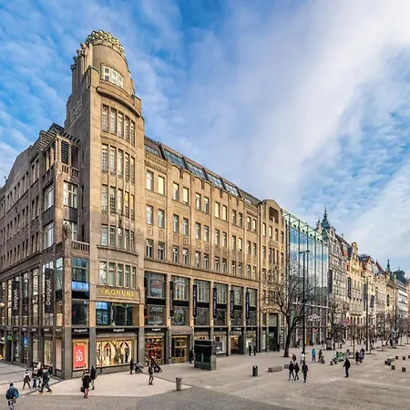 Crown Palace By Adrez Aparthotel Prague