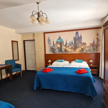 Aaron 3* Praha