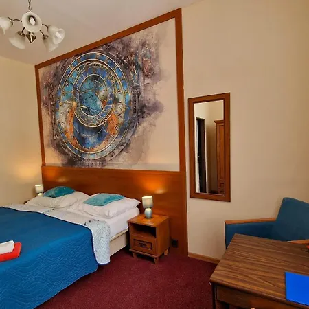 Hotel Aaron 3*
