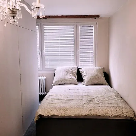 Apartmán Green Park Prosek Shared 15 Mins From Center