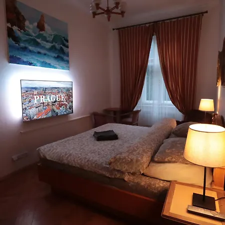 Homestay & Parking Assistance
