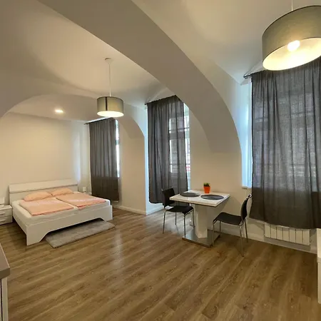 Putova In 1 Apartment *