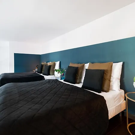Apartment Modern Loft With Airhokey In Centre *
