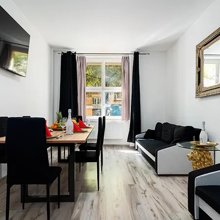 Black Lion Kingdom Apartment