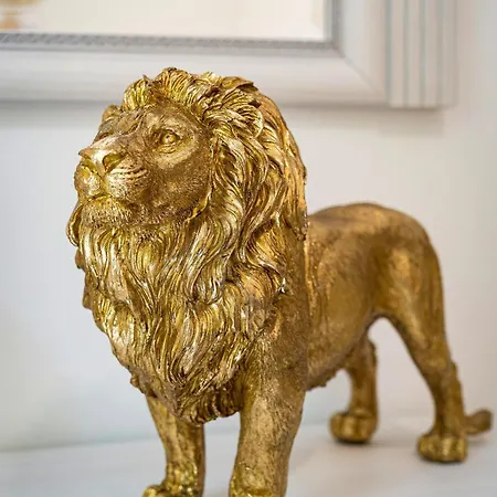 Black Lion Kingdom Apartment