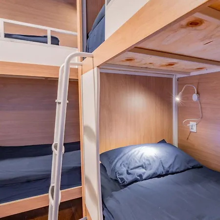 Hostel Stellar Female