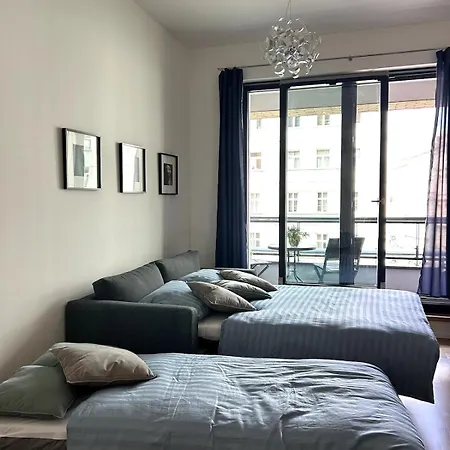 Apartment Viktoria With Garage & Balcony *