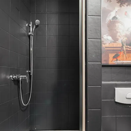 Unique With Private Pool, Cinema, * 布拉格