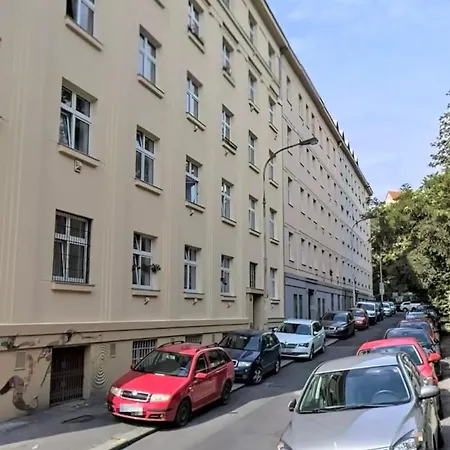 Stylish Flat In - Vinohrady Apartment *