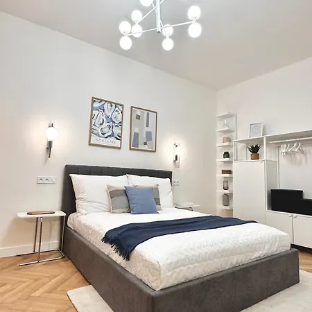 Apartment National Theatre With 2 Bathrooms Center
