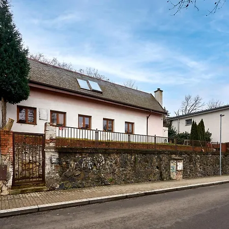 Devils Peak Homestay Prague