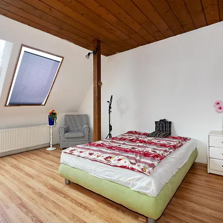 Devils Peak Homestay Prague