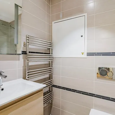 Blueground 1 Furnished Old Town Square Prg-43 Apartment *