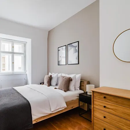 Blueground 1 Furnished Old Town Square Prg-43 Apartment Prague