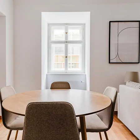 Blueground 1 Furnished Old Town Square Prg-43 * Prague