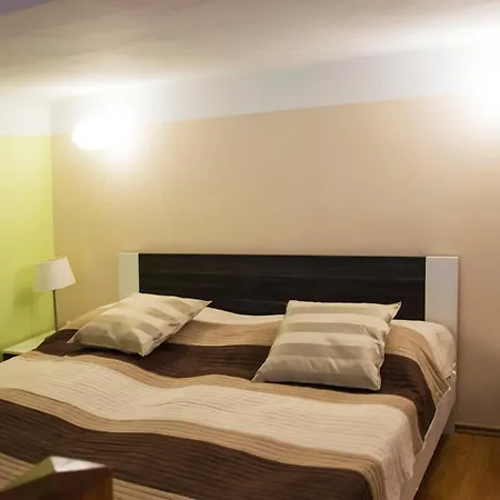 Apartamento Jindrisska 25 *