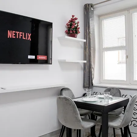 Old Town In Apartment *