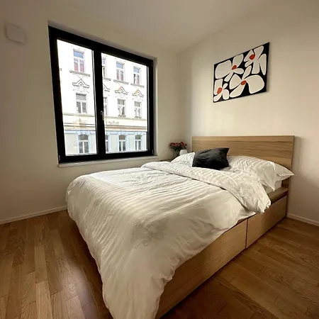 Apartment With Garage & Terrace