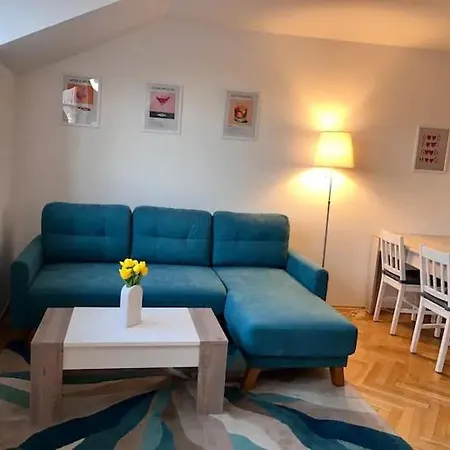 Modern In The Centre Apartment