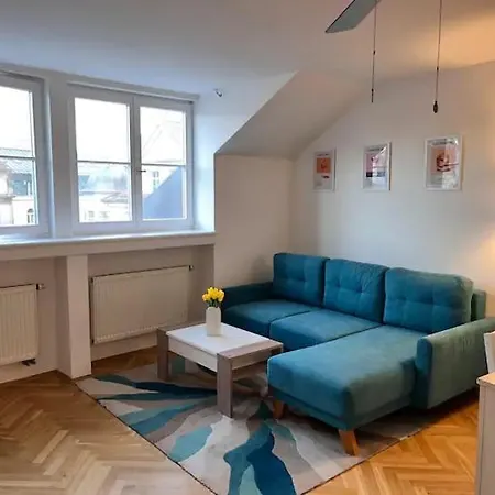 Modern In The Centre Apartment *