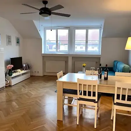 Modern In The Centre Apartment Prague