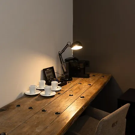 昆廷布拉格酒店