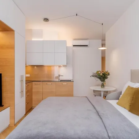 Apartment Days - Luxury In Hip Area - 