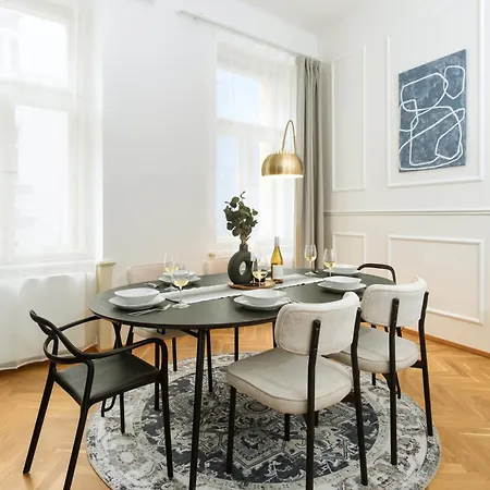 Stru House By Days - Luxurious Next To National Theatre * Prag