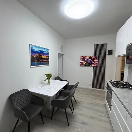 Apartment Modern, Comfortable Near The Metro Prague