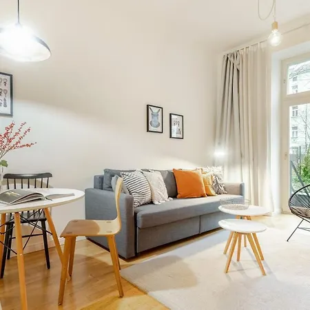 Modern With Garden Apartment