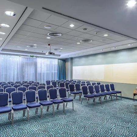 Courtyard By Marriott City Szálloda 4*